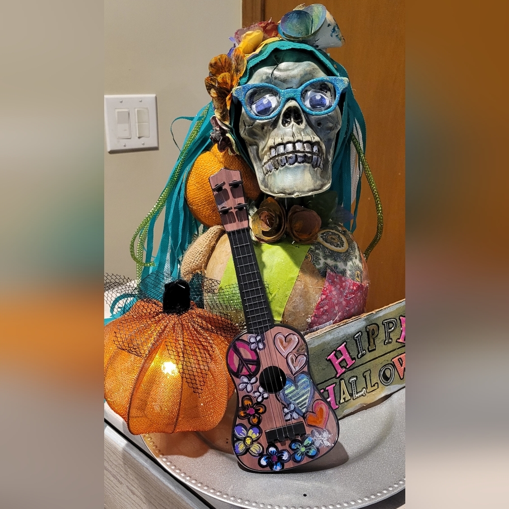 Halloween Decor - Hippy Halloween